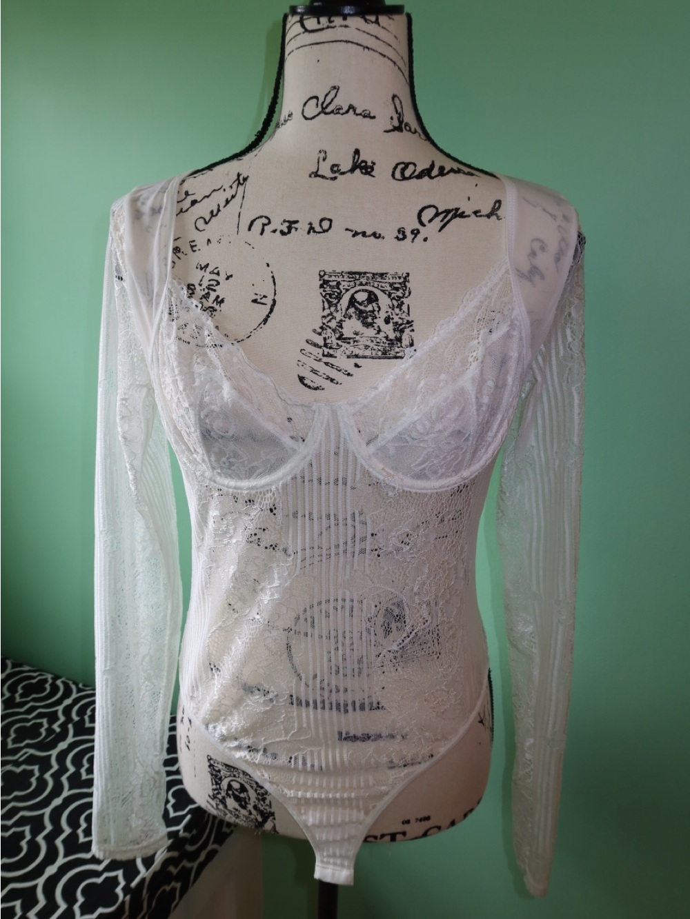 Fashion Nova White Sheer Lace Long-Sleeve Bodysuit